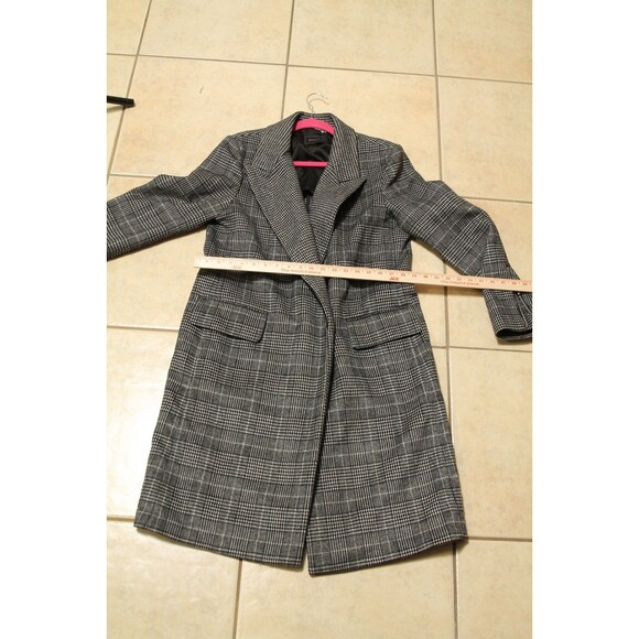 BCBG Max Azria women's wool Coat Per-Owned Black/White Medium Size - Picture 10 of 11